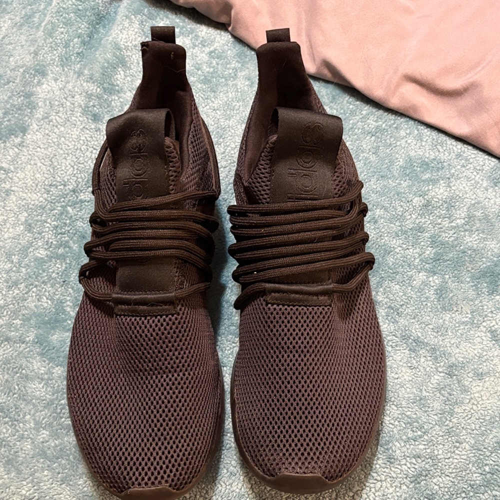 Men’s adidas sneaker size 11.5. Original insole not included.